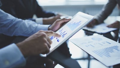 Analyzing-electronic-document-42826844_1200pxW_adc1e075