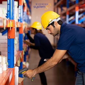 man-woman-counting-inventory