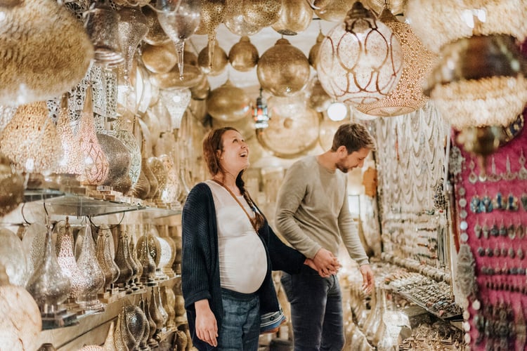 pregnant-couple-in-souk-marrakech-morocco-2025-04-04-11-30-55-utc-1