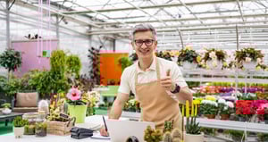 blog.windwardsoftware.comhubfsflorist-at-the-flower-shop-s-counter-2025-06-04-18-42-19-utc-1