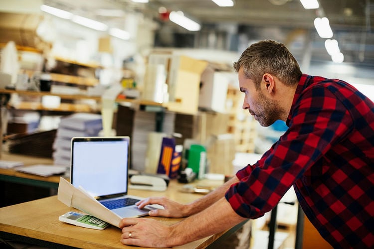 Inventory Control Software: Push vs Pull Inventory Control Methods